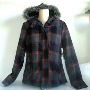 Fur hood, plaid jacket